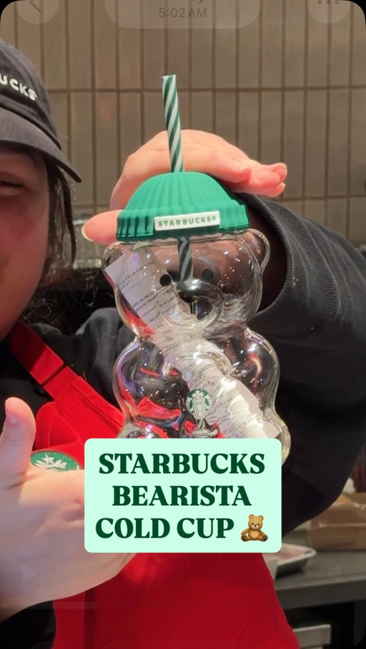 Not sure why they couldn’t tell the 20+ people standing in line that they only had 1 Bearista Cold Cup 🤷🏻‍♂️ @starbucks 
.
.
.
#starbucks #starbuckscoldcup #bearista #bearistacoldcup #starbuckscups