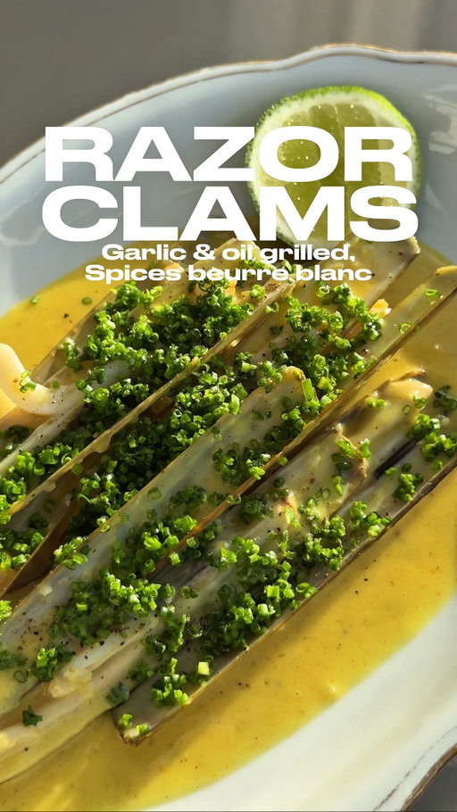 10m done lil snack ! 👌

Another simple snack, for the lazy ones! Clams with beurre blanc is a classic that rarely misses!

Fresh razor clams simply cooked into a nice EVOO shallots and garlic, and served with a classic beurre blanc, twisted with some spices from the fam @epicesroellinger, “poudre retour des indes”, a mix of curcuma, coriander, star anise.. 
with my friend’s lambic vinegar @vinaigrerie_sainte_odile, best vinegars !! Mark my words 🫶

Track ID 💿: Zé Roberto - Lotus 72 

#snack #clams #beurreblanc #spices #aesthetic
