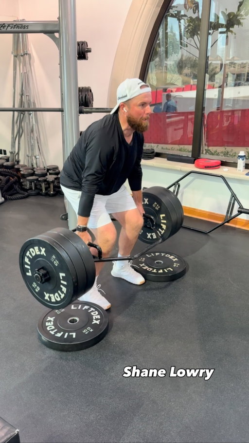 Fresh from shooting an opening round -8 under 64 @rydercupeurope player @shanelowrygolf is straight into the gym this afternoon getting ready to go again tomorrow.

World class golfers like Shane regularly train throughout tournament weeks both before and after rounds to ensure they continue to develop their physical conditioning through the season.

#golf #golfer #golfpro #golftips #instagolf #golffitness #golfstrength #golfstrong #golfperformance #golfaddict #golfstagram #trapbar #barbell #strengthandconditioning #strengthtraining #golftraining #shanelowry