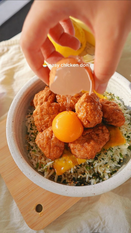 @laobandumplings x @trybachans easy chicken don

Comment “gimme recipe” and I’ll send it to you!

@laobandumplings and @trybachans just dropped a limited-edition collab, Taiwanese popcorn chicken with Japanese BBQ sauce! So I have to make my favorite chicken rice bowl except it's a lot faster and easier now. You can now find it exclusively at @wholefoods. 

Also, I don’t know who needs to hear this, but adding cheese to rice is lowkey so good. This dish turned out amazing, and I’m definitely making it again for my partner! Except I'm telling him I made it all from scratch hehe. #laobanpartner #bachanspartner