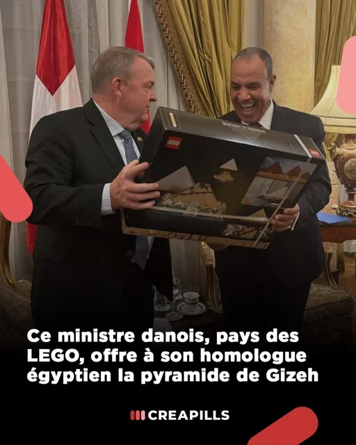 Le ministre danois des Affaires étrangères, pays des LEGO, a offert à son homologue égyptien le set de la pyramide de Gizeh en briques. Quand le marketing rencontre la diplomatie