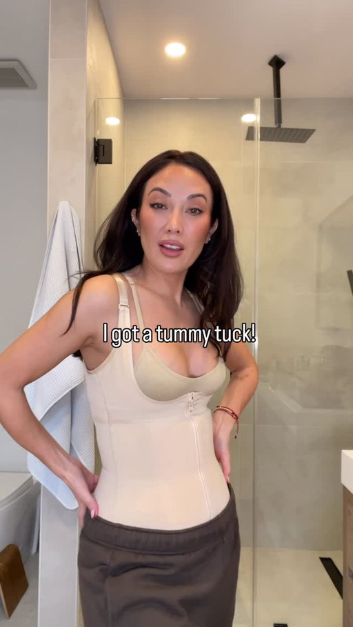 I got a mini tummy tuck with @doctorkeyes recently, so I’m answering questions I got in my stories. Also shout-out to @revitalizerelease and @mimi_aprn at @rever_wellness for the recovery help! 

#tummytuck