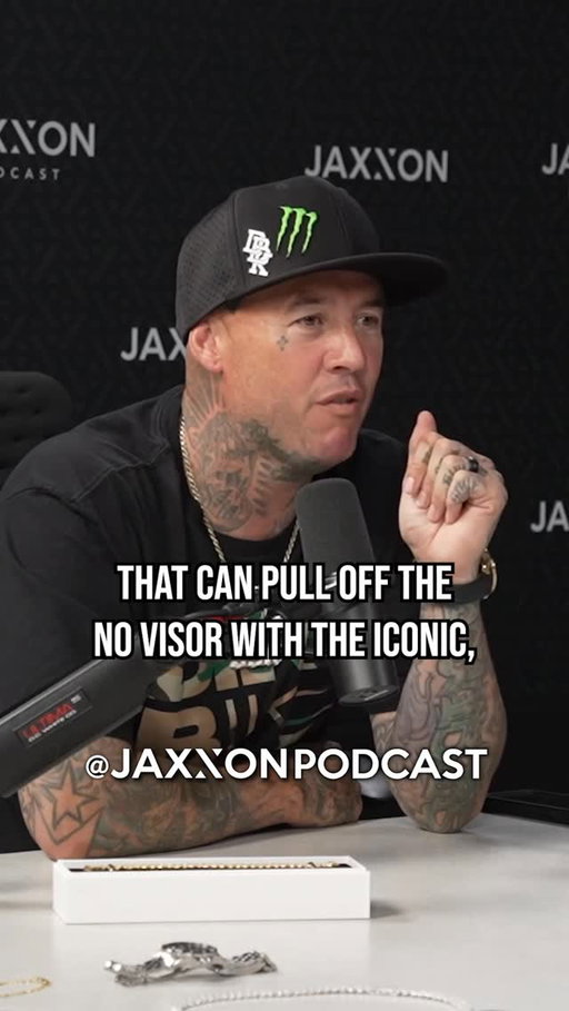 @twitchthis8 & @beardegidio break it down with @mikemetzger on the @jaxxonpodcast new moto, skate, and surf show @jaxxonsports