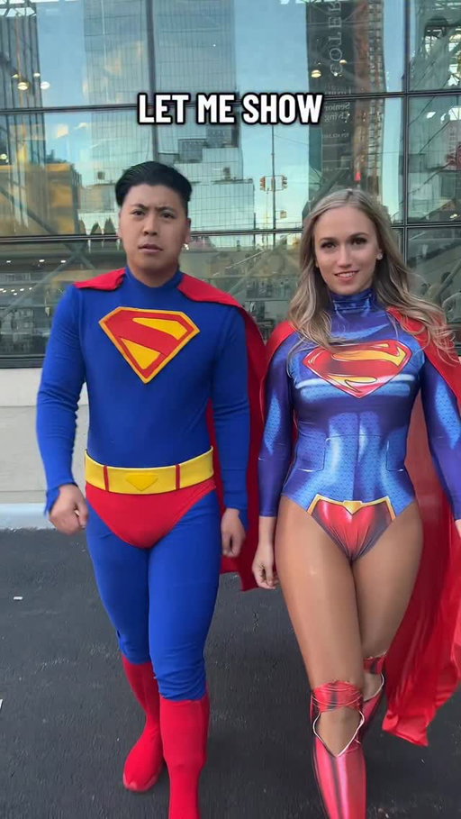 Superman is getting real tired of his cousin’s fashion choices 

#supergirl #new52supergirl #superman #nycc #newyorkcomiccon
