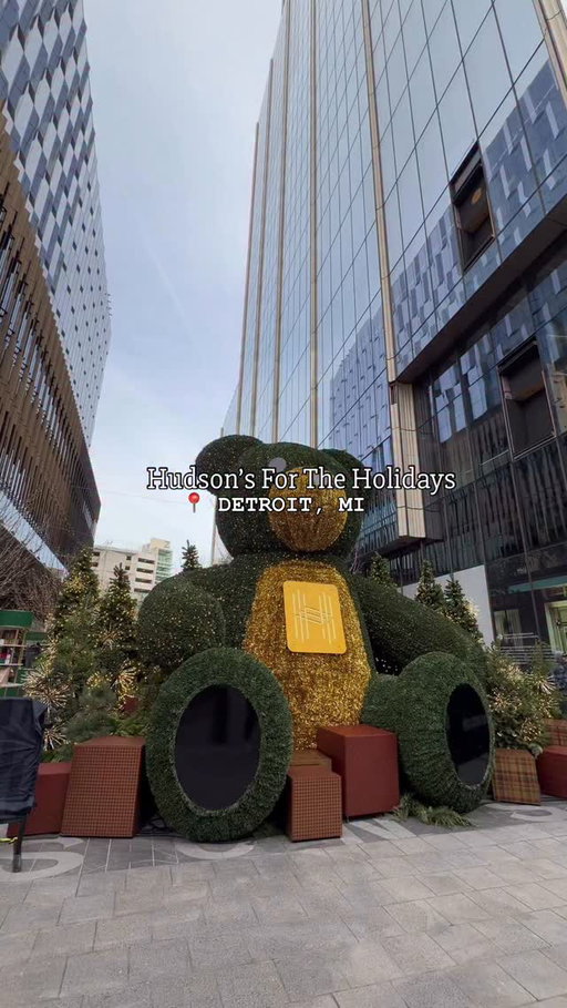 Add this to your next holiday stop in Detroit! —> @HudsonsDetroit 🎁✨ 

Open to the public all season long, Nick Gilbert Way, a new public plaza connecting Woodward Avenue to Farmer Street at Hudson’s Detroit. ✨ They’ll have seasonal treats, local vendors, lots of photo opportunities + live entertainment! 🎄

The holiday season has officially begun in Detroit! 🌃 

@bedrockdetroit @deckedoutdet 
#HudsonsDetroit #NickGilbertWay #DetroitHolidays #Detroit #ThingstodoinDetroit