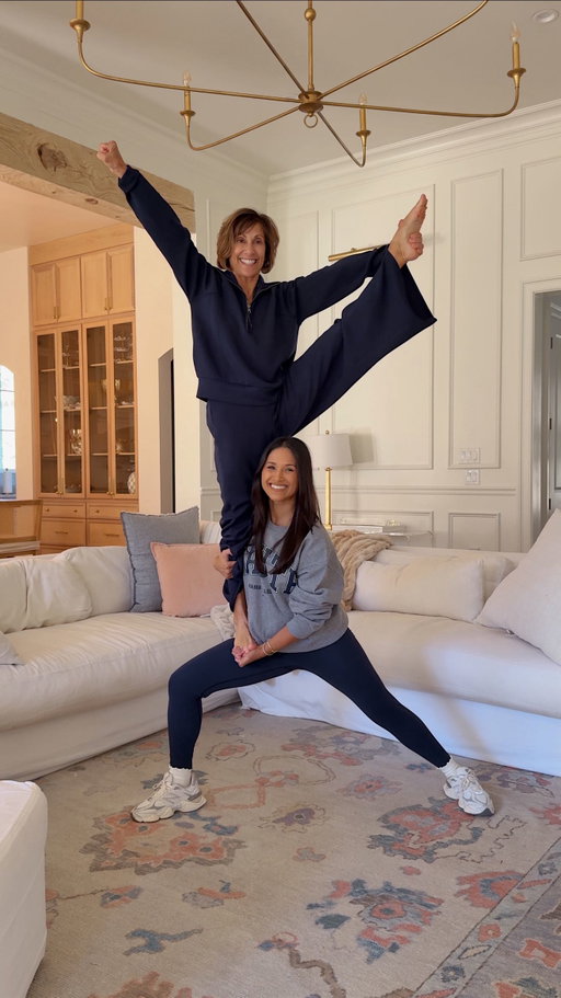 Who knew you could do so many tricks in @spanx!
Comment “SHOP” & I’ll DM you all the details to shop our exact looks!

For size reference, I’m 5’1 ft and my mom is 4’11” so we both wear the petite length and you can take 15% OFF your first Spanx purchase with code: HAUTEXSPANX 

P.S. Let me know if you need the outtakes of the making of this video ☠️

Inspired by @melissa.viggiani #SPANX https://liketk.it/5vzsh