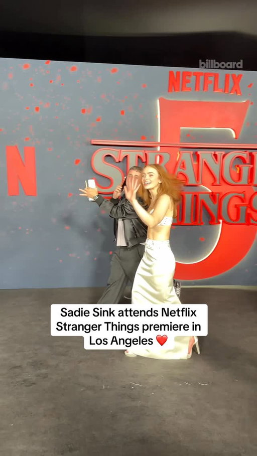 Sadie Sink walks her way into Netflix Stranger Things season 5 premiere in Los Angeles at the TCL Chinese Theater 🤍