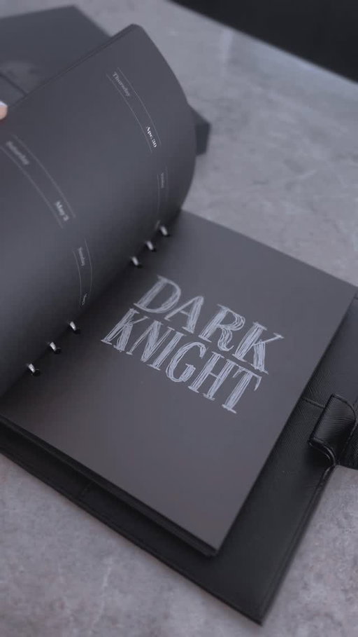 Take your notes to the dark side with the Batman x Blvck agenda 🦇