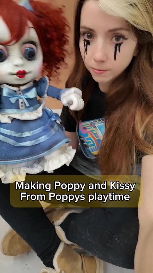 Part 1: of making Kissy missy and Poppy! Full video is out now on my YouTube! #poppyplaytime #poppy