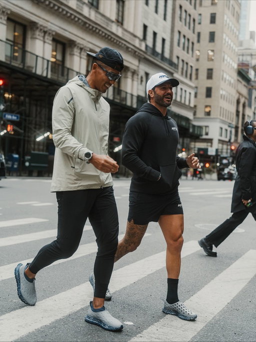 The best time to be in NYC. 

Always fun catching up with @brianmazza while testing the new @kanefootwear Moon Grey Pack. These are the best colors for the winter season. 

We started this as a recovery session and it turned into a workout at the HP @lifetime.life