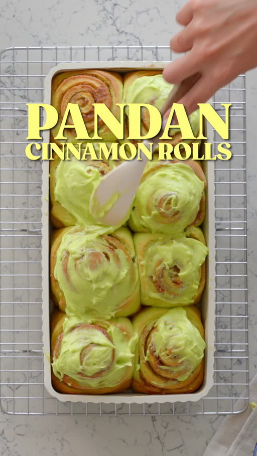 Here’s an idea for the upcoming holidays 
✨Pandan Cinnamon Rolls✨
Sending out the full updated recipe for the most fluffy and insane cinnamon rolls to the newsletter fam today, comment “recipe” and I’ll send you the full recipe!