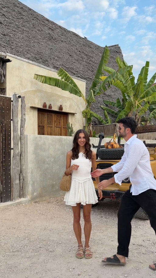 Spinning through Zanzibar 🌴🥥 

.

#travelgram #couplegoals #trending