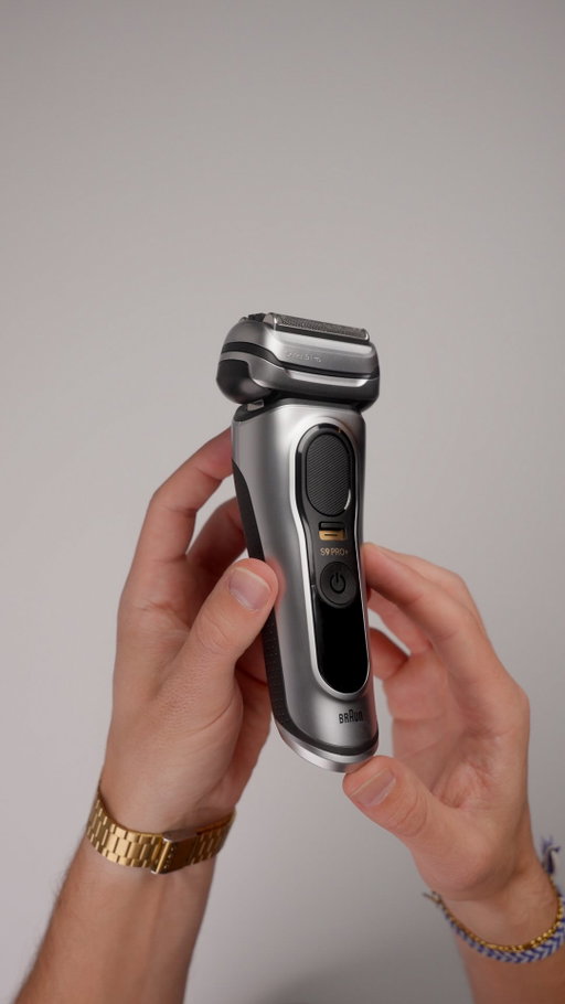 #AD #BraunPartner The @braun_us Series 9 Pro+ Shaver is the grooming solution you've been looking for. You can thank me later 🤝

Available now on @amazon #shavingwithease #quickandeasyshave