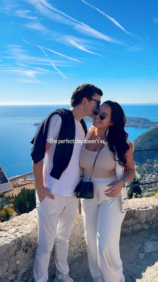 Eze is so worth the visit! ☀️☀️☀️I have been to the South of France every year for the past 10 years and it took me until now to make it to Eze and I have to say that it was so worth it! The views and the whole atmosphere of the town are absolutely stunning but I do recommend visiting on a cool day because you’ll be racking up the steps 😅 #eze #èze #luxurylifestyle #thejqlist #travel #southoffrance #côtedazur #france #traveler