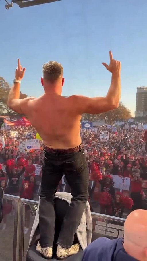 Pat McAfee: National Treasure 🤣

#Big12FB | @collegegameday