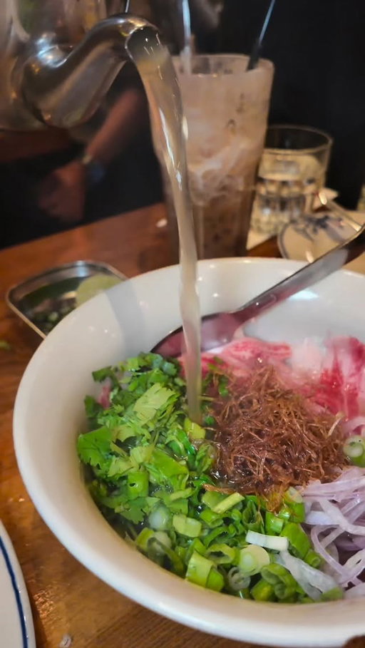 When I heard that the team behind Pranakhon and Thai Villa had opened a Vietnamese restaurant, I knew I had to check it out! It’s no surprise that La Dong has become so popular after just a year and was recently added to the Michelin Guide.
𝘚𝘵𝘦𝘢𝘮𝘦𝘥 𝘳𝘪𝘤𝘦 𝘤𝘢𝘬𝘦 
𝘊𝘳𝘪𝘴𝘱𝘺 𝘴𝘱𝘳𝘪𝘯𝘨 𝘳𝘰𝘭𝘭 
𝘞𝘢𝘨𝘺𝘶 𝘱𝘩𝘰 
𝘉𝘶𝘯 𝘤𝘩𝘢 𝘏𝘢𝘯𝘰𝘪 
𝘉𝘢𝘯𝘩 𝘮𝘪- 𝘤𝘭𝘢𝘴𝘴𝘪𝘤 
𝘈𝘷𝘰𝘤𝘢𝘥𝘰 𝘐𝘤𝘦 𝘤𝘳𝘦𝘢𝘮 
𝘐𝘤𝘦𝘥 𝘝𝘪𝘦𝘵𝘯𝘢𝘮𝘦𝘴𝘦 𝘊𝘰𝘧𝘧𝘦𝘦
𝘊𝘰𝘤𝘰𝘯𝘶𝘵 𝘚𝘢𝘭𝘵 𝘊𝘰𝘧𝘧𝘦𝘦
#ladong #nycrestaurants #nyceats #nycfood #nyccoffee