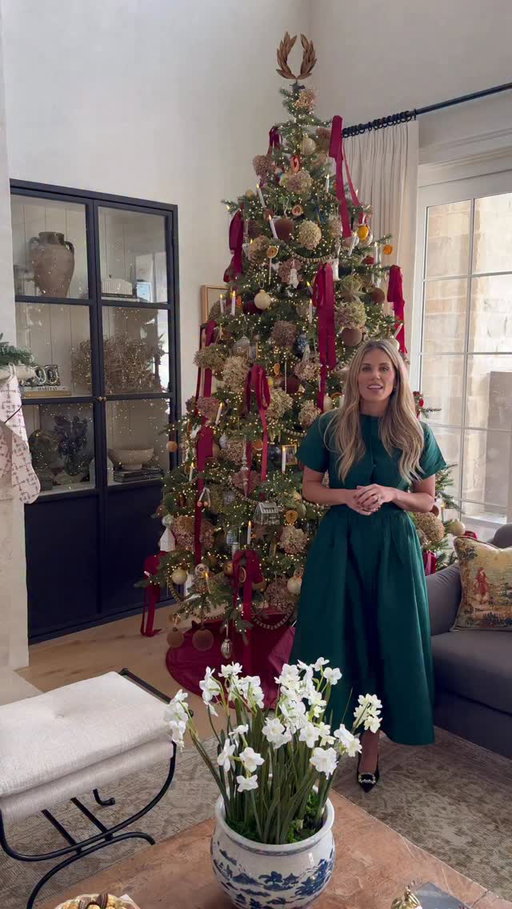 We’re embracing the timeless charm of bows, a refined detail woven throughout the home, from the tree to the mantel and beyond.