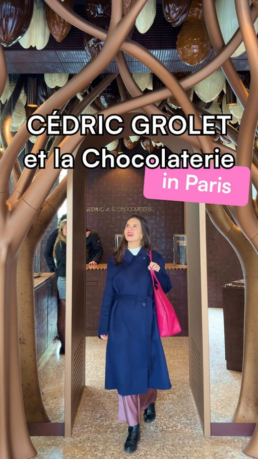 🍫Just tried Cédric Grolet’s NEW chocolate shop à Paris! 🤎💕✨I tried the chocolate bar and 5-flavor chocolate bonbons, each one is a completely different taste sensation 💖 every Parisian foodie seems to be giving it a try! 

And… the chocolate tablet is 14€ ! 😳💸 a bit pricey in my honest opinion for a chocolate tablet, but it’s Paris and luxury chocolate after all! 

Would you spend this for it? 🤔

Tag a friend who needs a chocolate date in Paris! 🍫💕✨