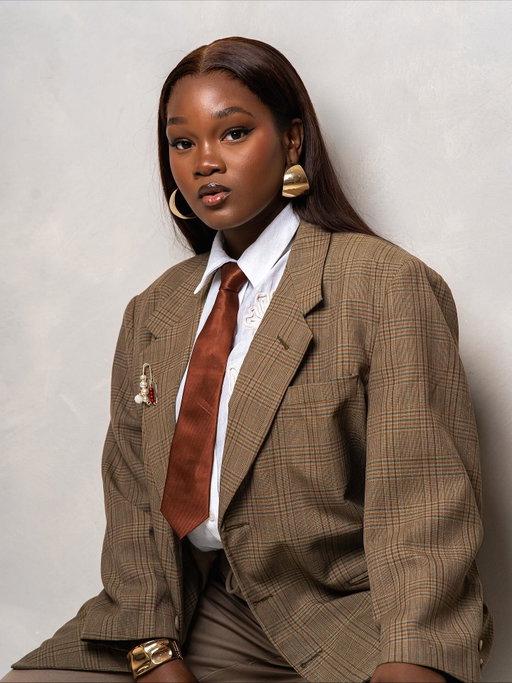 Rooted, never shaken

Blazer | Vintage
Pants @hm 
Shirt @zara 
Tie @zara 
Accessories @lovisajewellery 
Styling by @styledbydamilola