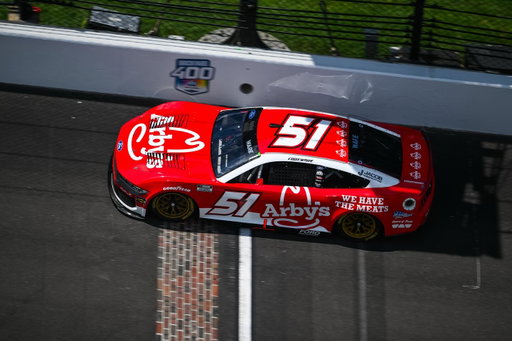 Off Season Giveaway to help make it hurt a little less… Im giving away 5 shirts and 5 signed hero cards, just follow and tag 2 people in the comments to enter! Arbys Shirts are also live in the bio and the next 51 people who snag one will get a signed hero card included! #nascar #ford #racing #offseason #arbys