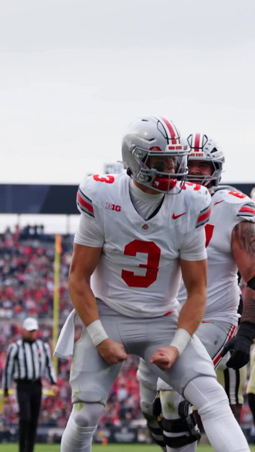 The kid from South Dakota gets in for a score 🗣️

@lincoln.kienholz | #GoBucks