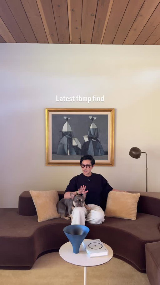 I’ve always wanted shelves for this room, but I knew I wanted to find something vintage first. After months of checking fbmp, I finally found solid wood shelves that came out of a mid-century home in Pasadena!