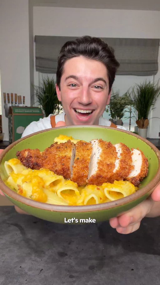 Today I made Crispy Chicken Cutlets with Rigatoni to support the fight against childhood hunger! This holiday season, HelloFresh is partnering with No Kid Hungry to fight childhood hunger, which impacts 1 in 5 kids in the U.S, with a limited-edition menu by Tini Younger which HelloFresh will match every purchase of a meal kit with a $1 donation – up to $50,000 – directly to No Kid Hungry. And if you’re not a HelloFresh customer yet, HelloFresh will donate $25 to No Kid Hungry for all new customers that sign up at the link in my bio with my code EITAN now through December 3rd! So you can enjoy Tini Younger’s delicious recipes like this or her Creamy Sun-Dried Tomato Chicken for dinner and help your neighbors in need.