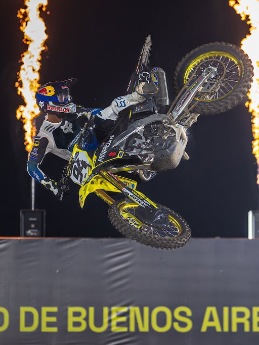 @kenroczen94 was sharp all night and capped it off with the win in Argentina. 🏆