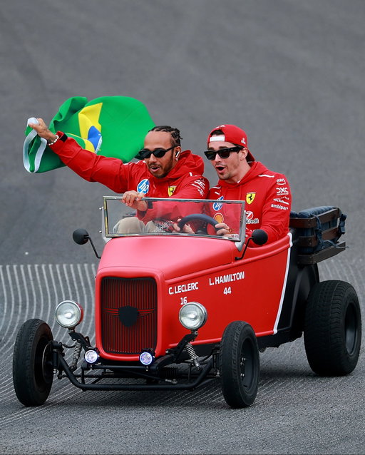 Absolute chaos at the Drivers Parade in Brazil! 🤣🇧🇷

#F1 #Formula1 #BrazilGP