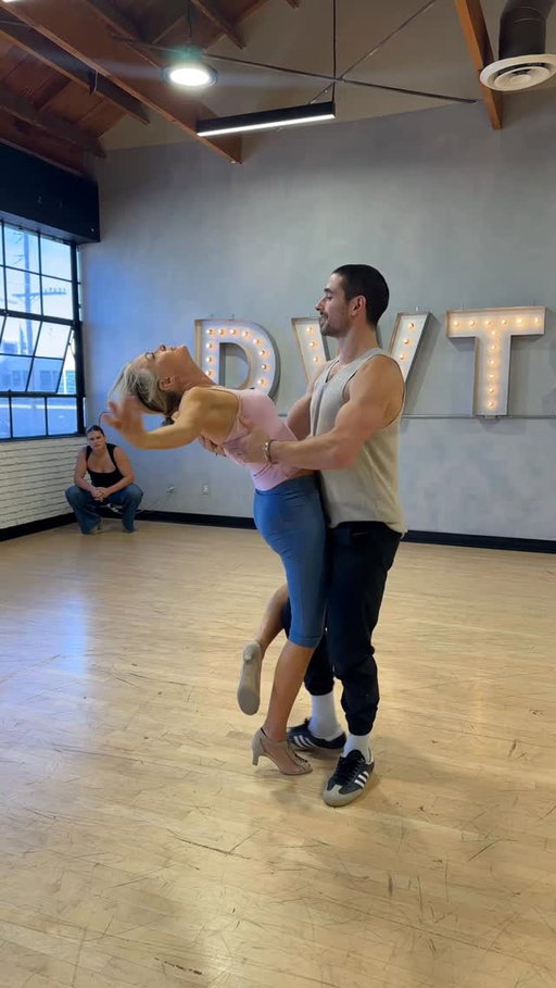 Used to be me but super happy @alanbersten has such an amazing partner in @elaine4animals this season @dancingwiththestars
