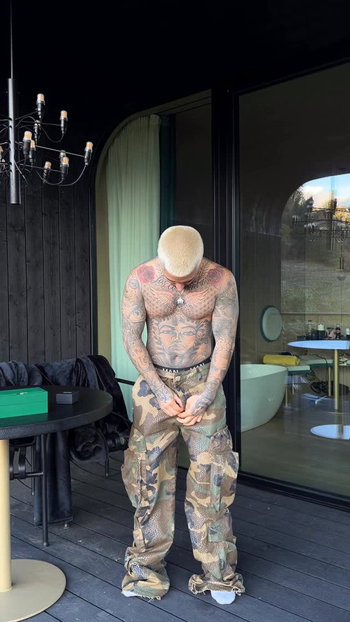 Grwm for a day in the Dolomites 🤲🏼 
NTW & Reputation Studios coming soon 👀 

#reelsfashion #mensfashion #Dolomites #Italy #dolomitesitaly #outfitinspiration #grwm