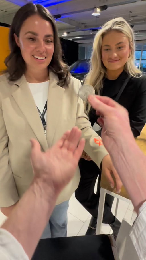 😁 I AMAZED Them With A Magic Trick!
.
#magic #reels #magictricks #explore #magician #explorepage #magicians #coinmagic #girls #viralreels #magicreels #foryou #fyp #discover