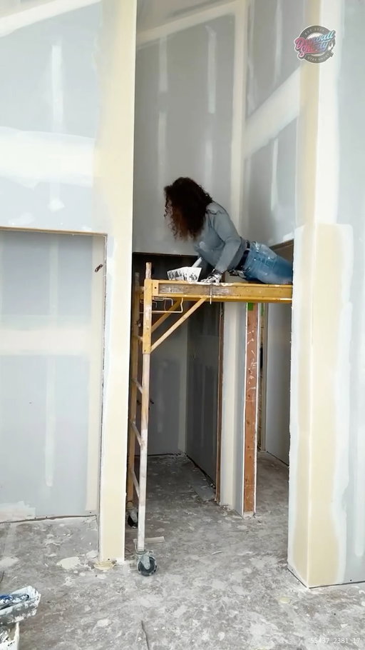 Well some days are interesting 🤣 but I still love it! #drywall #diy #reels