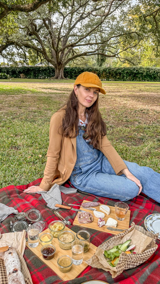 I booked the picnic experience at @saintclaire_neworleans as soon as they announced them a few weeks ago. We finally got to do it today 😊! And it was absolutely fabulous. My favorite things were the Italian soft cheese 🧀 and the lemon thyme shortbread with (local) chocolate 🍫 . It’s perfect picnic weather right now in New Orleans, y’all. Saint Claire does 8 of these a day and you get to enjoy it anywhere on their property. 

They really knocked it out of the park with this dining experience - so incredibly thoughtful and unique. Utterly charming and the perfect date. Highly recommend - I’ll be back for dinner 🤍🧺✨ #EatDrinkTravelYall