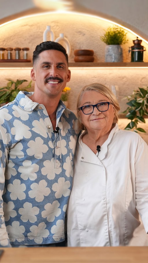 @codyrigsby 🤝 British cuisine
Don’t miss out on the FINAL installments of Tea Time with Cody! Watch @rosemary.shrager try to educate Cody on all things British food 🇬🇧

Catch it the next 20 min Tea Time with Cody on demand on Wed, Nov 12 @ 12 AM ET | 5 AM BST