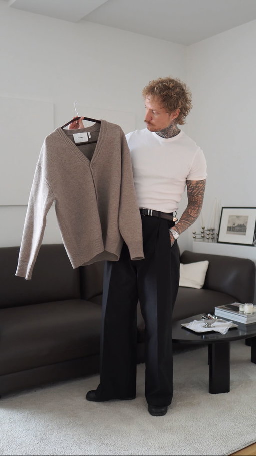 Simple ways to style a cardigan