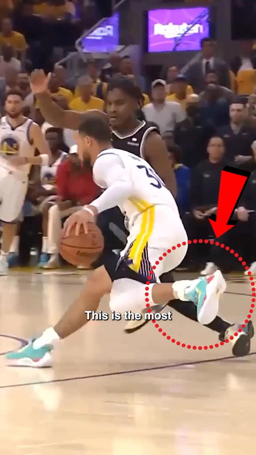 Steph is a genius for this 👀 

(h/t @weartesters) 

#nba #stephencurry #sportstechnology #basketballshoes #underarmour