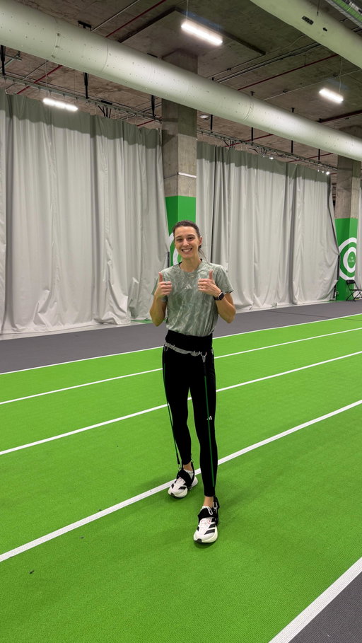 Un peu de fun avec nos nouveaux élastiques aujourd’hui!💚

A bit of fun with our new bands today!💚

#fun #training #trainingpartners #montreal #adidas #adidasrunning #women #trackandfield #warmup