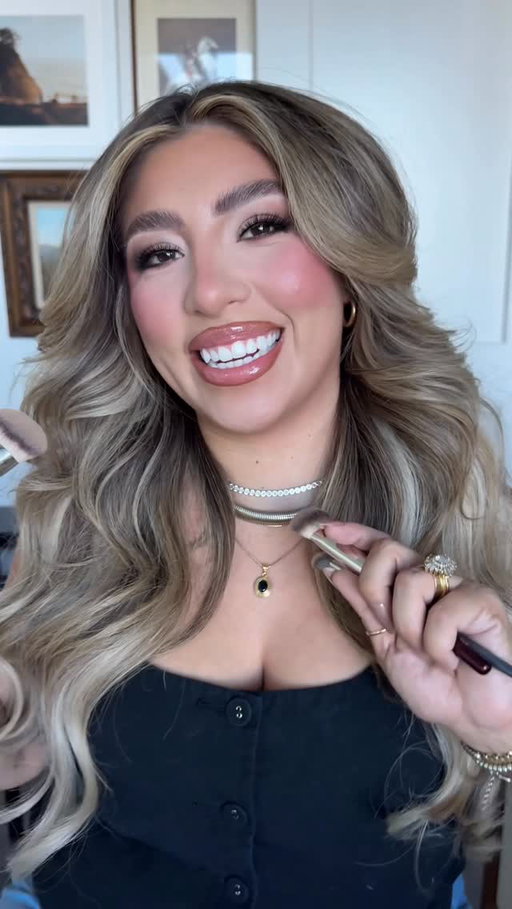 I’ll be accepting those thank you cards after you try the flawless face brush bundle because you’re about to be HOOKED.. They are viral for a reason, bestie! @thebkbeauty 

#bkbeauty #makeupbrushes #makeupreview #makeuptips