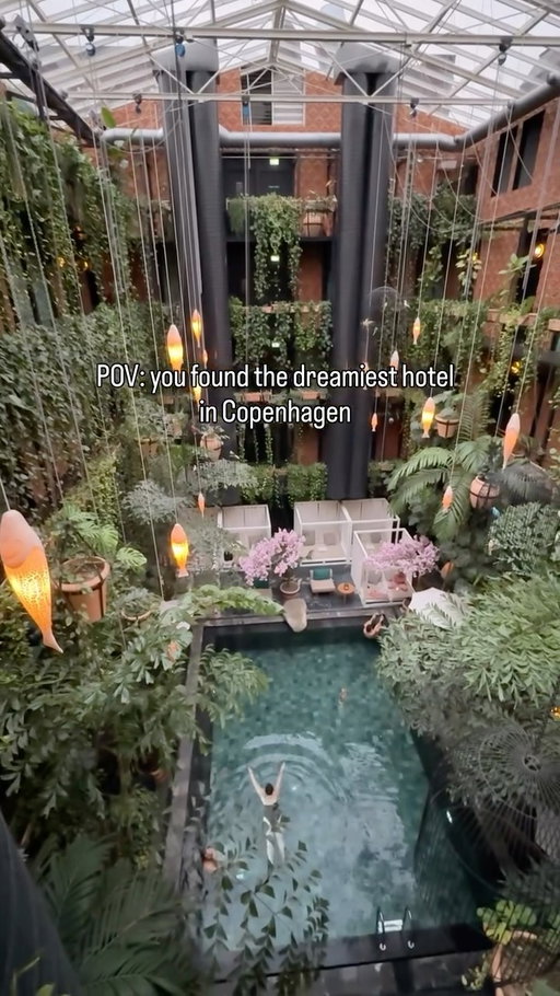 If you’re visiting Copenhagen, you need to stay at Manon Les Suites 🌿✨(ad-press stay)

This hotel by @guldsmedenhotels feels like a slice of Bali right in the heart of the city. Think lush greenery, a dreamy jungle-inspired pool, bohemian vibes, and a rooftop bar with incredible views. It’s the kind of place that makes you forget you’re even in Copenhagen 🫶

Truly one-of-a-kind, and the perfect tropical escape in the city. #copenhagen #thingstodo #travelblogger