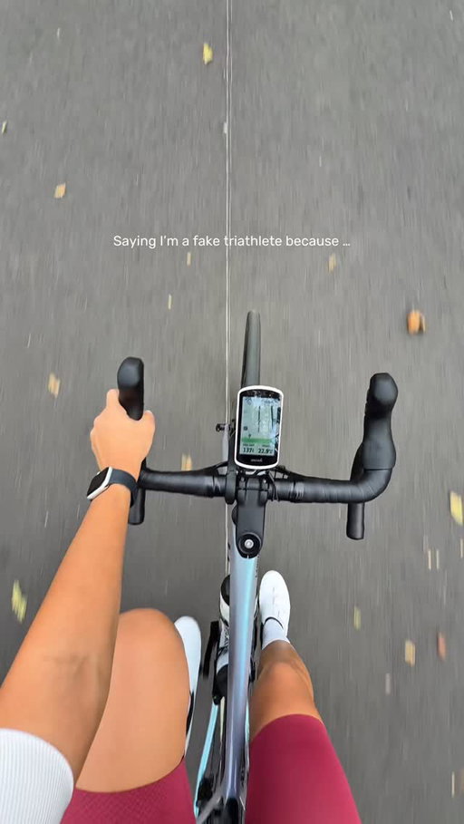 No I don’t swim… but I can play golf instead 🤷🏻‍♀️ Does that count ? 🚴🏻‍♀️🏃🏻‍♀️🏌🏻‍♀️

#faketriathlete#endurancesports#sportscontent#outdoorgirl#activelifestyle#activegirl#girlcycling#womencycling#cyclismefeminin#runninggirl#golfgirl#rungirl