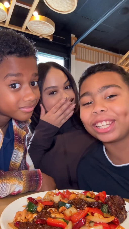 Gentle parent they said! 😒

Welp, if your like me and can’t cook go to @uglydumpling.us and get a free order of chicken kimchi dumplings (with any $10 purchase) when you use the code ‘JASMINEUD’

#njmom #boymom #uglydumpling #parentfail #njinfluencer #nyinfluencer