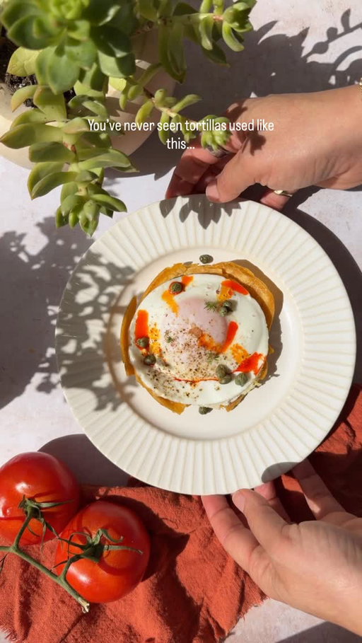 5-Minute Tortilla Breakfast Cup | Made in My Hamilton Beach Sandwich Maker ✨
You’ve never seen tortillas used like this 👀
Crispy, cheesy, and ready in 5 minutes — this easy tortilla breakfast cup is made right in my @hamiltonbeach Sandwich Maker.
It’s the perfect high-protein breakfast when you want something warm, quick, and satisfying.
✨No pan, no mess — just breakfast magic in minutes.
Yup, it’s that easy. 🤍

INGREDIENTS
• 2 small tortillas (cut in half)
• 1 slice turkey, cut into pieces
• 1 slice cheese of your choice
• 1 egg
• Salt + pepper, to taste
• Optional: a few spinach leaves or any veggies you like
• Optional toppings: chili crisp, capers, and fresh dill or thyme 🌿

DIRECTIONS

1.  Layer the tortilla halves horizontally and vertically to form a small cup that covers the base.
2.  Add the turkey pieces, cheese, and spinach (if using).
3.  Close the middle plate, crack one egg into the top section, and season with salt and pepper.
4.  Close the lid and cook for about 4–5 minutes, or until the egg is done to your liking.
5.  The non-stick plates make it easy to lift out — no mess, no spray needed!
6. Top with chili crisp, capers, and fresh dill (or thyme) before serving.

#ad #sponsored #hamiltonbeach #sandwichmaker #breakfastmadebetter #breakfasthack #5MinuteBreakfast #easyrecipe #quickbreakfast