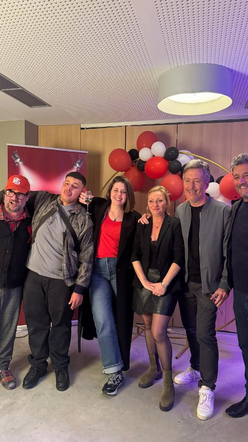 Les coulisses du #showbiz ? C'est par ici 🤫

Merci pour ce #festival @lestoquesdurire @taniadutel @jeanluclemoineofficiel @chicandier @yanisse_kebbab 

#humour #soiree #danse #titoff #uzès