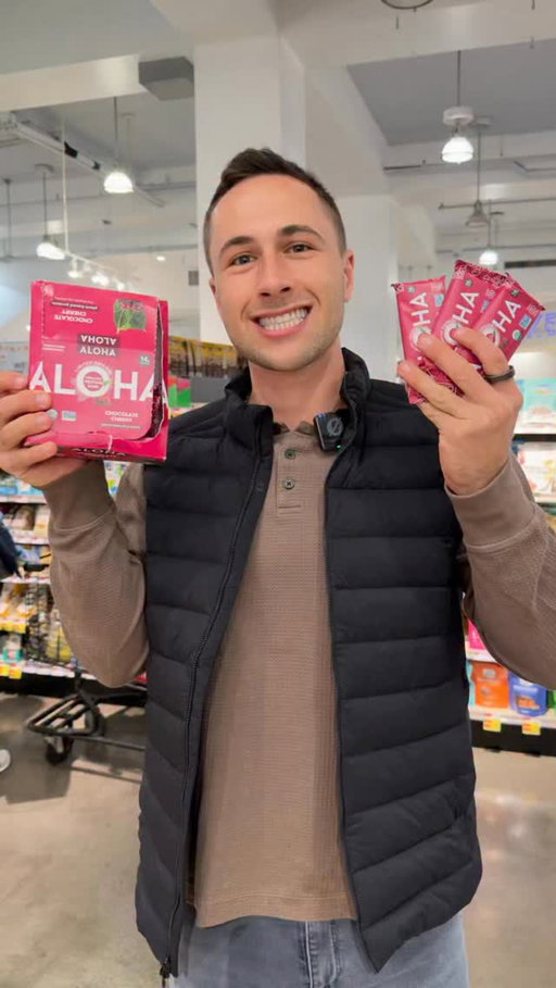 I was starving on the go and stopped in @wholefoods to grab a protein bar, and I found @alohamoment’s NEW Chocolate Cherry flavor! 🍫🍒

These bars have great ingredients with 14g of protein, 10g of fiber, and only 3g of added sugar. They smell unbelievable, and the chocolate layering is my favorite part.

Run to your nearest Whole Foods and grab one (or two) ASAP… they’re limited edition! #alohapartner