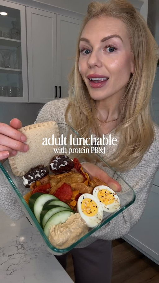 No more boring lunches 🙅🏼‍♀️ I’m loving “adult lunchables” for the variety and convenience. And PSA the @getjams frozen PB&J sandwiches are *worth the hype* ~ you can find them at Walmart nationwide, and they just launched at Target too! 

[#JAMSpartner, healthy mom lunch ideas, high protein lunch ideas, easy lunch]