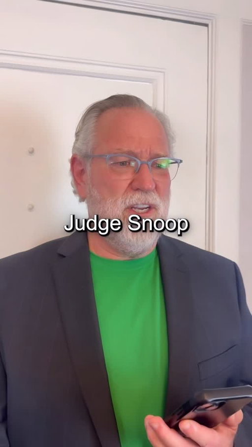 Only one man can deliver justice… Judge Snoop Dogg @amazonluna #ad #CourtroomChaos #AmazonLuna