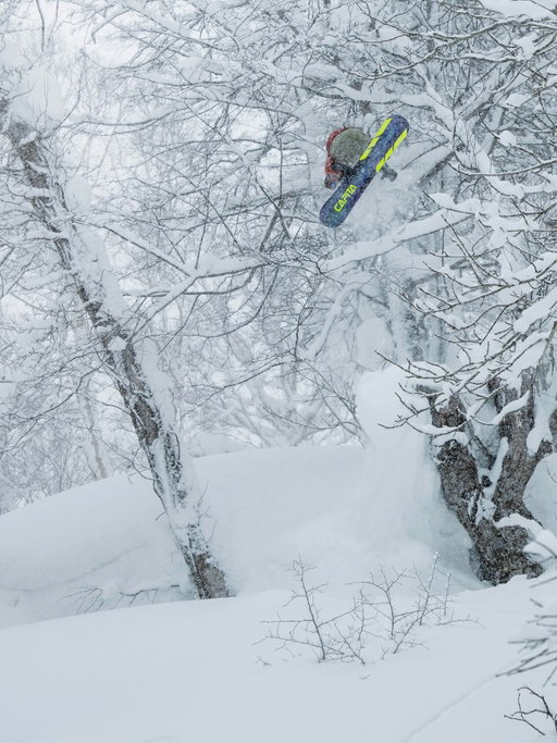 FLOAT is LIVE! • CAPiTA & @UnionBindingCo present “FLOAT” — a snowboard film featuring @Cocardi_B, @Arthur_Longo, and @Miles_Falcon, with appearances by @BackstromKevin, @Jess.Kimura, and @WainosWorld. 

Here in our corner of the universe, we exist for a feeling. We wait for that moment when the necessary elements align. On board the same path — to elude gravity. The feeling of FLOAT.

Now playing on YouTube ⛓️‍💥 LINK IN BIO.

VIDEO: @kevinnolan___ 
PHOTOS: @tyler_ravelle / @dominiczimmermann / @reggiejrego