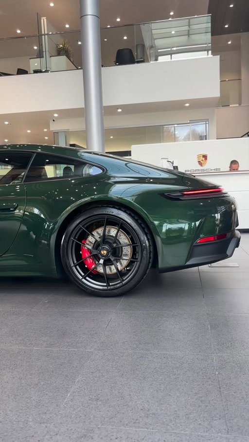 Congratulations to Mr. Waqaas on acquiring his 2026 911 Carrera GTS T-Hybrid, finished in Oak Green Metallic with a Truffle Brown Club leather interior.

#porsche #gts #thybrid #911 #delivery #oakgreen #carrera #german #trufflebrown #viral #porsche911 #porscheclub #porschefans #pca