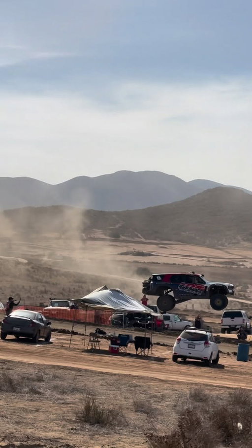 @ethanebert_9 was on fire this qualy @scoreinternational #offroad #score #baja #scoreinternational #offroadracing #desert #baja1000